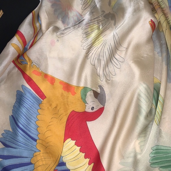 Silk scarves - Picture 2 of 4